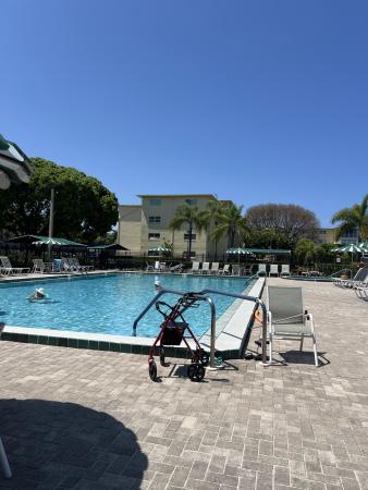 Village Royale Greenhaven, 230 NE 26th Ave #2070, Boynton Beach, Florida 33435, image 2