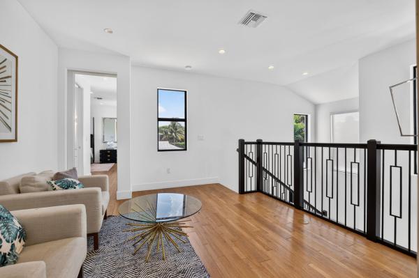Totterdale, 512 Lake Dr, Delray Beach, Florida 33444, image 1