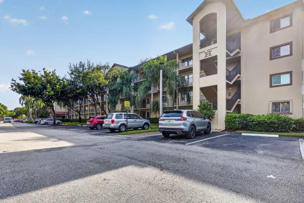 Suffolk At Century Village, 1301 SW 142nd Ave #214H, Pembroke Pines, Florida 33027, image 3