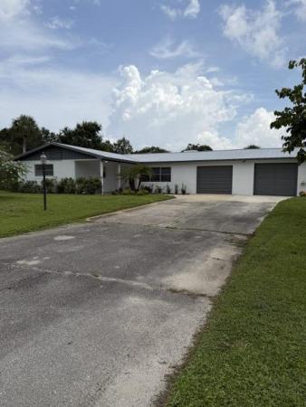 Riverdale Yacht Club Estates, 1315 Parkland Blvd, Fort Pierce, Florida 34982, image 1