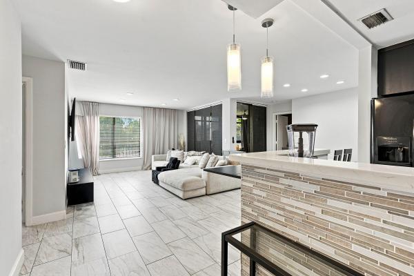 2581 Carambola Cir N #1868, Coconut Creek, Florida 33066, image 3