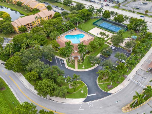Turtle Cay, 6107 Sandy Bank Ter, Riviera Beach, Florida 33407, image 1
