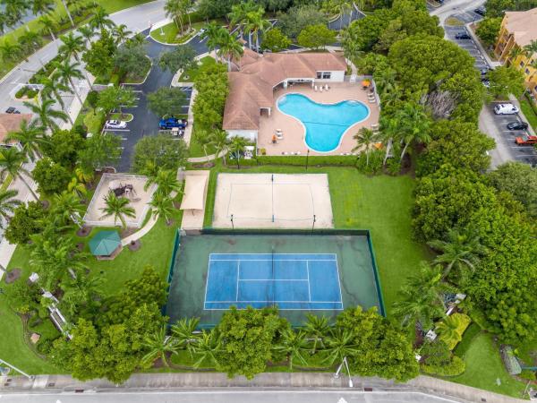 Turtle Cay, 6107 Sandy Bank Ter, Riviera Beach, Florida 33407, image 2