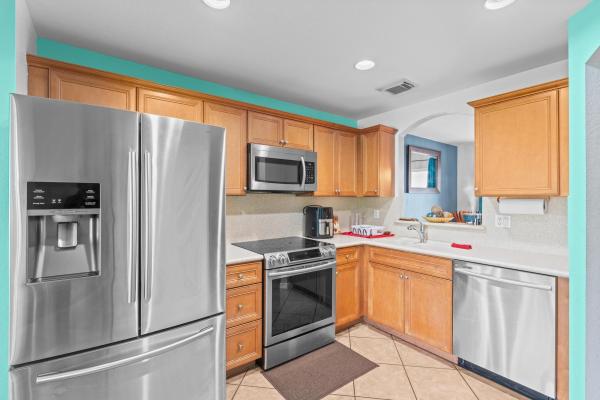 Turtle Cay, 6107 Sandy Bank Ter, Riviera Beach, Florida 33407, image 2