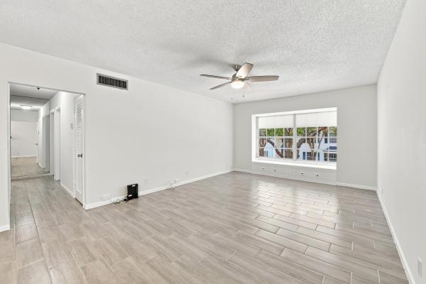 Imperial Point Colonnades, 2251 NE 66th St #1623, Fort Lauderdale, Florida 33308, image 2