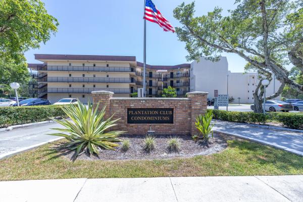 Plantation Club, 6555 W Broward Blvd #409, Plantation, Florida 33317, image 1