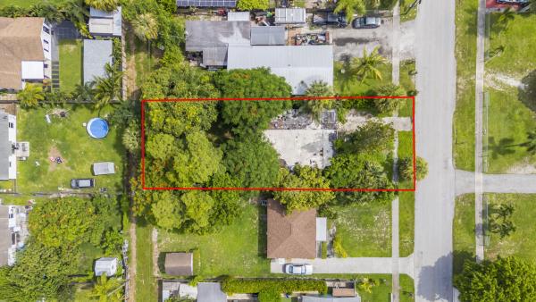 Greenacres No HOA, 240 Perry Ave, Greenacres, Florida 33463, image 3