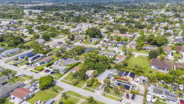Greenacres No HOA, 240 Perry Ave, Greenacres, Florida 33463, image 2
