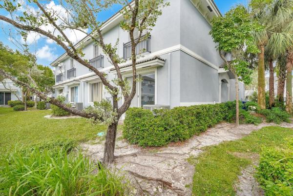 Georgetown, 1427 NW 34th Way, Lauderhill, Florida 33311, image 2