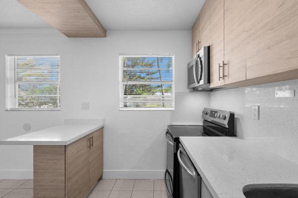 Sevilla Palace At Hallandale Beach, 110 SE 2nd St #103, Hallandale Beach, Florida 33009, image 3