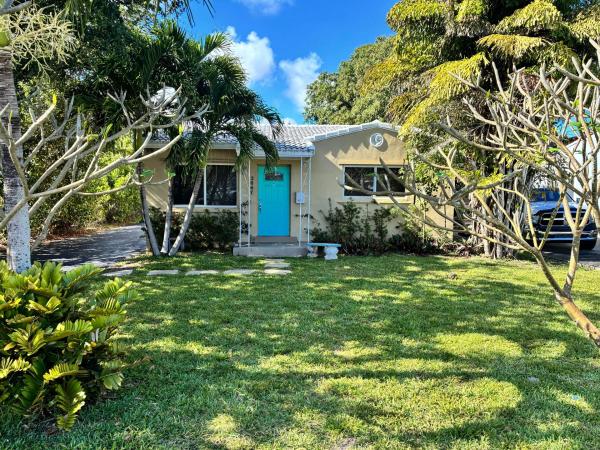 Hollywood Little Ranches, 2647 Pierce St, Hollywood, Florida 33020, image 3
