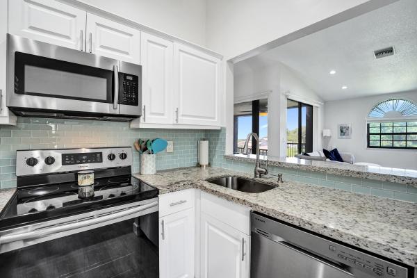 Optima Village At Fountain Spring, 10631 NW 14th St #212, Plantation, Florida 33322, image 3