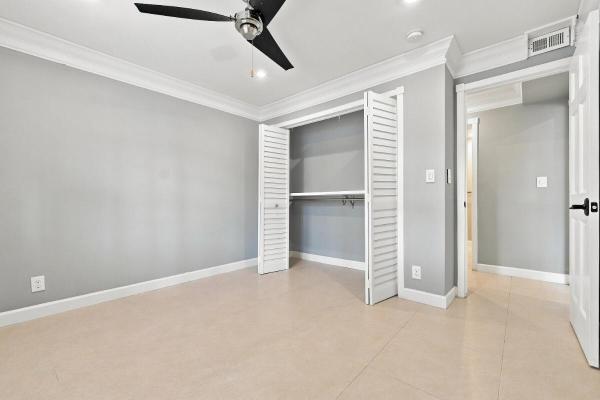 Oakland Forest Club, 3017 N Oakland Forest Dr #102, Oakland Park, Florida 33309, image 3