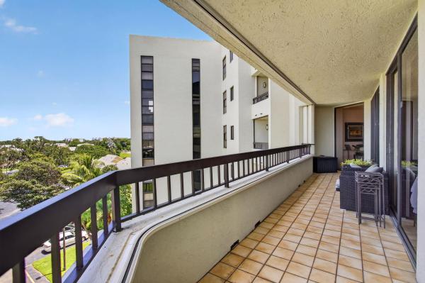 La Costa Del Mar, 6372 La Costa Dr #501, Boca Raton, Florida 33433, image 2