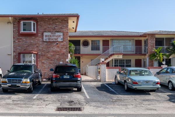 Heritage House, 3215 NE 15th St #204, Pompano Beach, Florida 33062, image 1