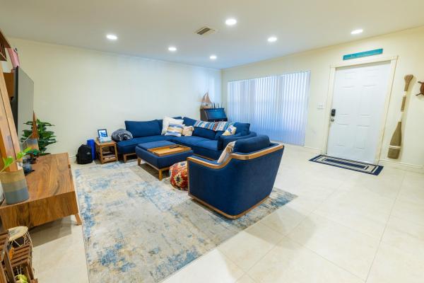 Heritage House, 3215 NE 15th St #203, Pompano Beach, Florida 33062, image 3