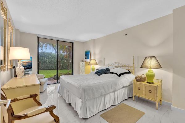 La Residence, 23200 Camino Del Mar #106, Boca Raton, Florida 33433, image 3