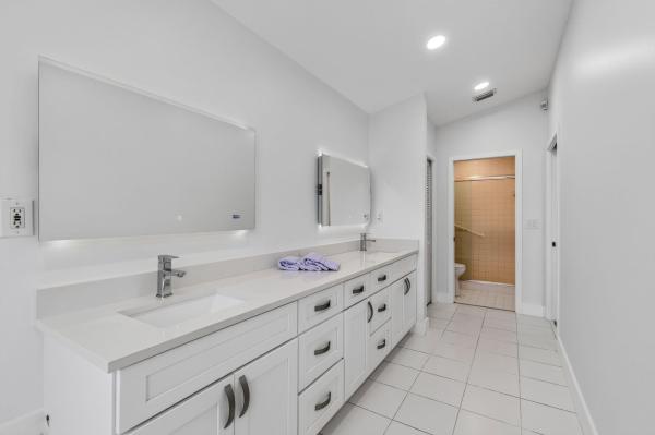 Gleneagles Country Club, 15441 Strathearn Dr, Delray Beach, Florida 33446, image 1