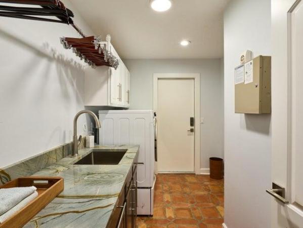 Presidential Estates, 3700 Embassy Dr, West Palm Beach, Florida 33401, image 1