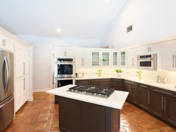 Presidential Estates, 3700 Embassy Dr, West Palm Beach, Florida 33401, image 2