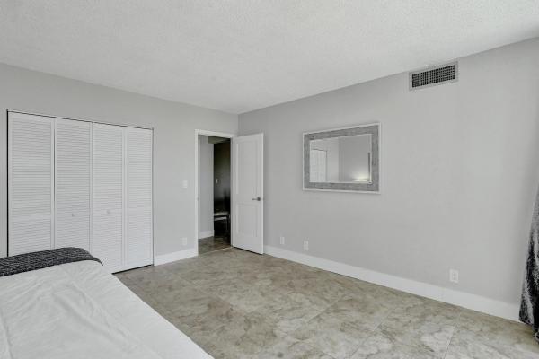 Embassy Tower, 2715 N Ocean Blvd #6C, Fort Lauderdale, Florida 33308, image 3
