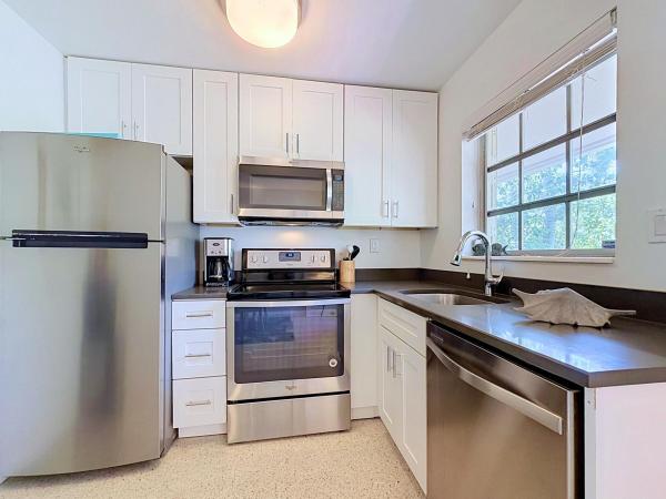 Edgewater Estates, 1400 NE 21st St #1-2, Wilton Manors, Florida 33305, image 3