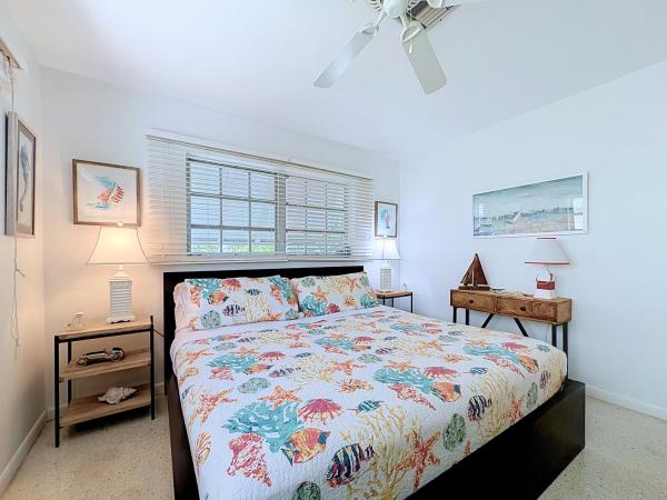 Edgewater Estates, 1400 NE 21st St #1-2, Wilton Manors, Florida 33305, image 1