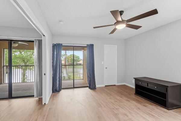 1033 Banks Rd #203, Margate, Florida 33063, image 3