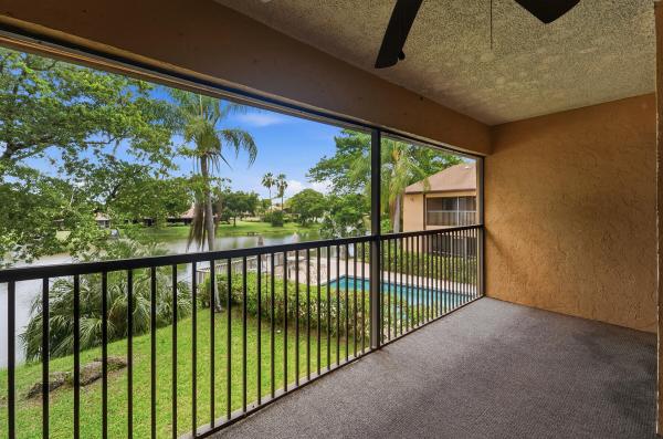 1033 Banks Rd #203, Margate, Florida 33063, image 3