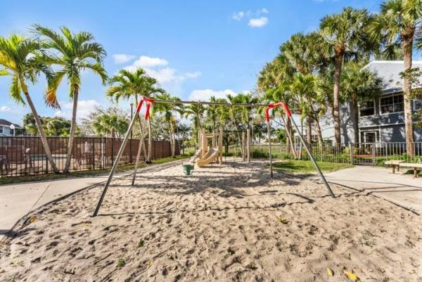 Grand Fairfield, 5387 Grand Park Pl, Boca Raton, Florida 33486, image 2