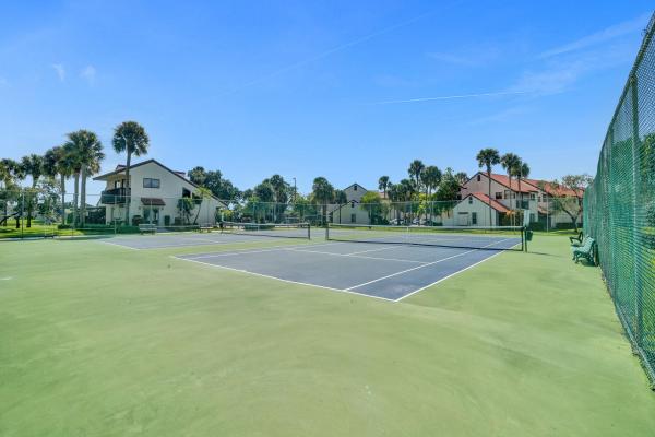South Lake At Dos Lagos, 12 Via De Casas Sur #101, Boynton Beach, Florida 33426, image 3