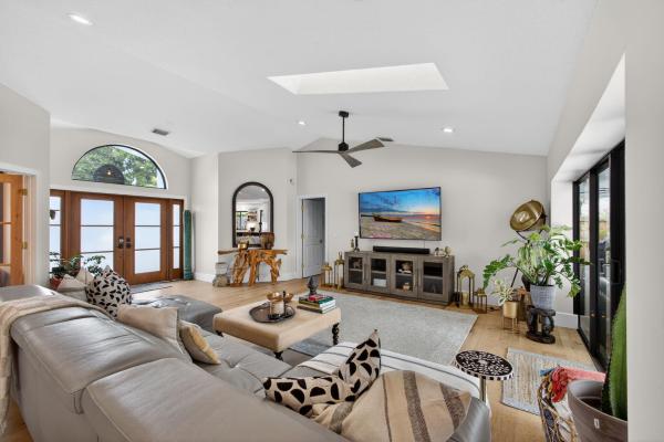 Frenchmen's Landing, 12897 La Rochelle Cir, Palm Beach Gardens, Florida 33410, image 3
