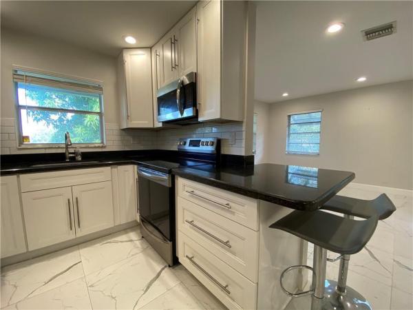 Victoria Park, 624 NE 10th Ave #1-5, Fort Lauderdale, Florida 33304, image 3