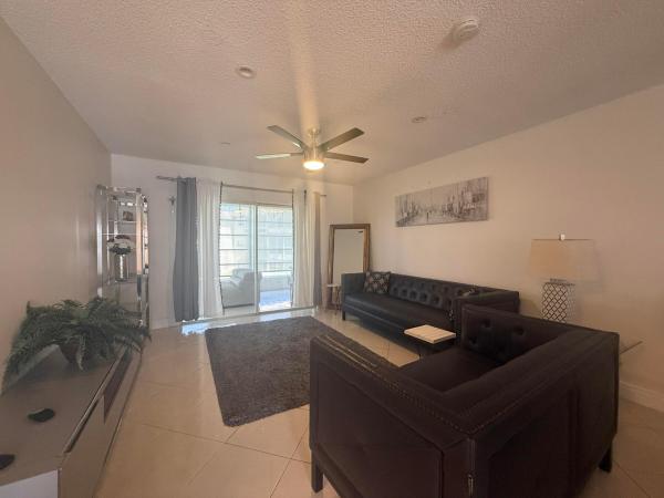 Holly Gardens, 3406 NW 49th Ave #515, Lauderdale Lakes, Florida 33319, image 2