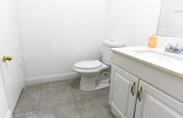 4225 Turnberry Cir #7, Lake Worth, Florida 33467, image 2