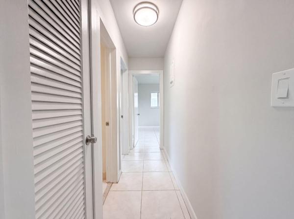 Crystal Lake Villas, 4360 NW 12th Dr, Deerfield Beach, Florida 33064, image 2