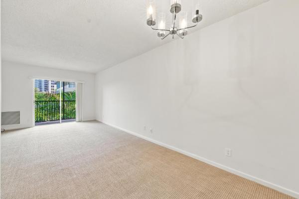 Viking Arms, 1601 S Flagler Dr #312O, West Palm Beach, Florida 33401, image 2