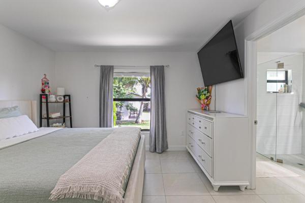 Royal Palm Estates, 5803 Lime Rd, West Palm Beach, Florida 33413, image 2