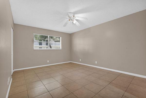 The Lakes Of Inverrary, 3360 Spanish Moss Ter #211, Lauderhill, Florida 33319, image 2