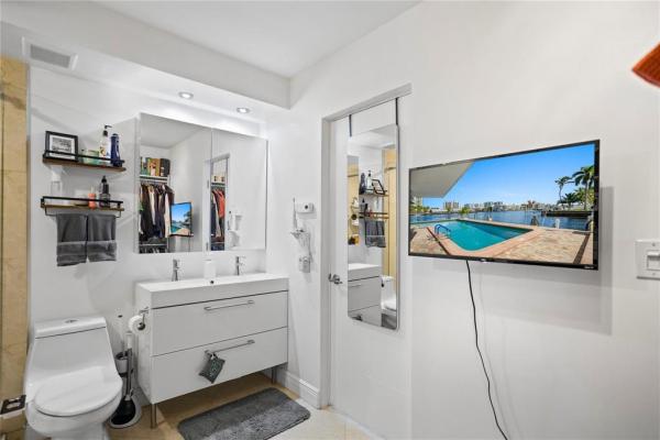 Lauderdale Tower, 2900 NE 30th St #G-1, Fort Lauderdale, Florida 33306, image 3