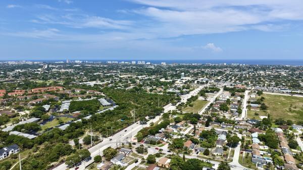Commonwealth Park, 1010 SW 6th Ave, Deerfield Beach, Florida 33441, image 1