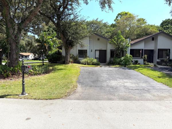 Shadywoods 1, 3704 Arelia Dr N, Delray Beach, Florida 33445, image 1