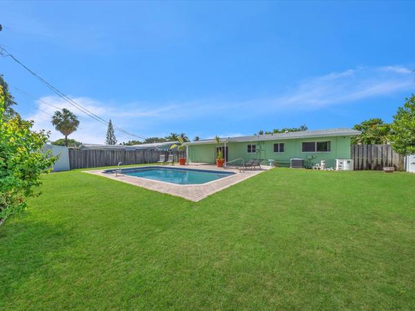 Norwood, 310 SE 8th Ct, Pompano Beach, Florida 33060, image 2