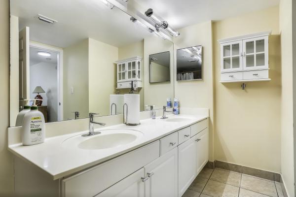 Sheridan Beach Club, 609 E Sheridan St #208, Dania Beach, Florida 33004, image 2