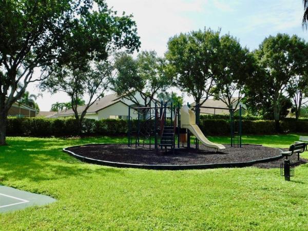 Melrose Verona Lakes, 9070 Tremezzo Ln, Boynton Beach, Florida 33472, image 2