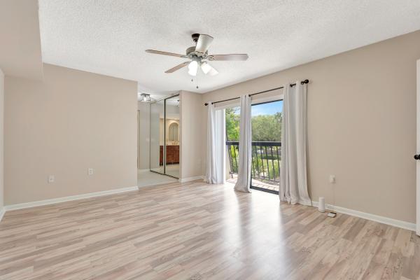 Glenwood Townhomes, 207 2nd Ter, Palm Beach Gardens, Florida 33418, image 3