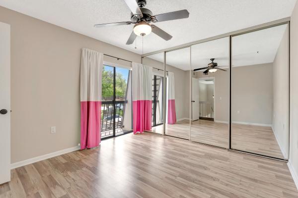 Glenwood Townhomes, 207 2nd Ter, Palm Beach Gardens, Florida 33418, image 2