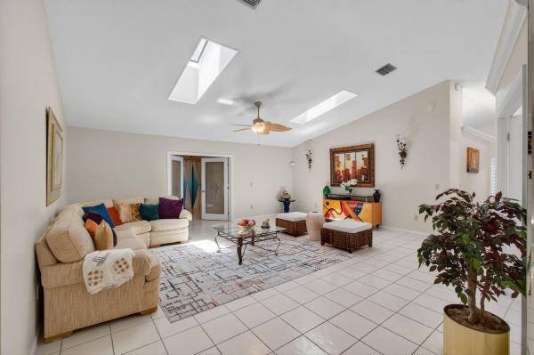 Rainberry Bay, 2925 Riviera Dr, Delray Beach, Florida 33445, image 2