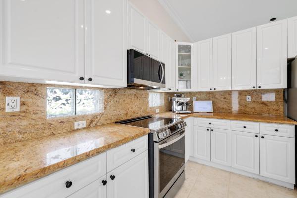 6373 Shadow Creek Village Cir, Lake Worth, Florida 33463, image 2