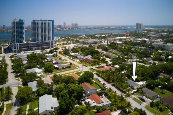 Kelsey City, 222 Bayberry Dr, Lake Park, Florida 33403, image 3